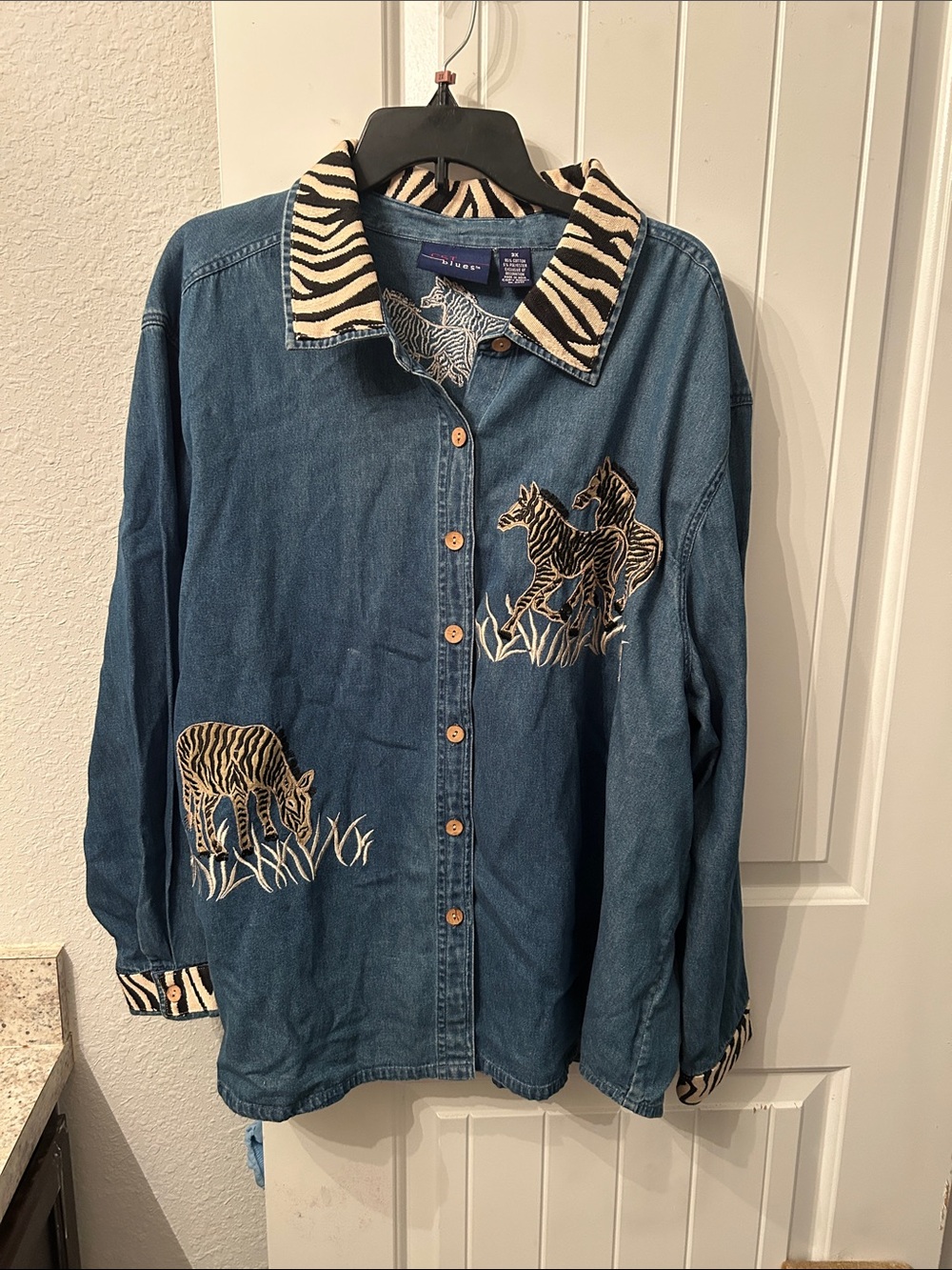 Denim Womens 3x Button-Up Shirt with Zebra Embroidery - Blue Vintage